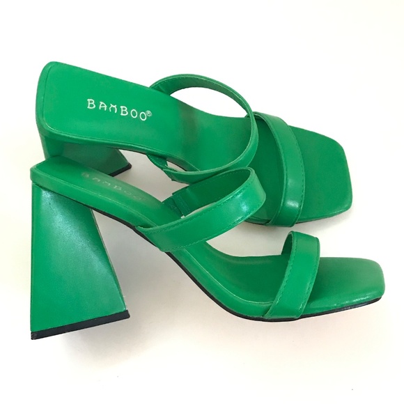 BAMBOO Premiere Slip On Triangle Heeled Mule Sandal Shoe Green Women’s Size 6.5 - Picture 2 of 16
